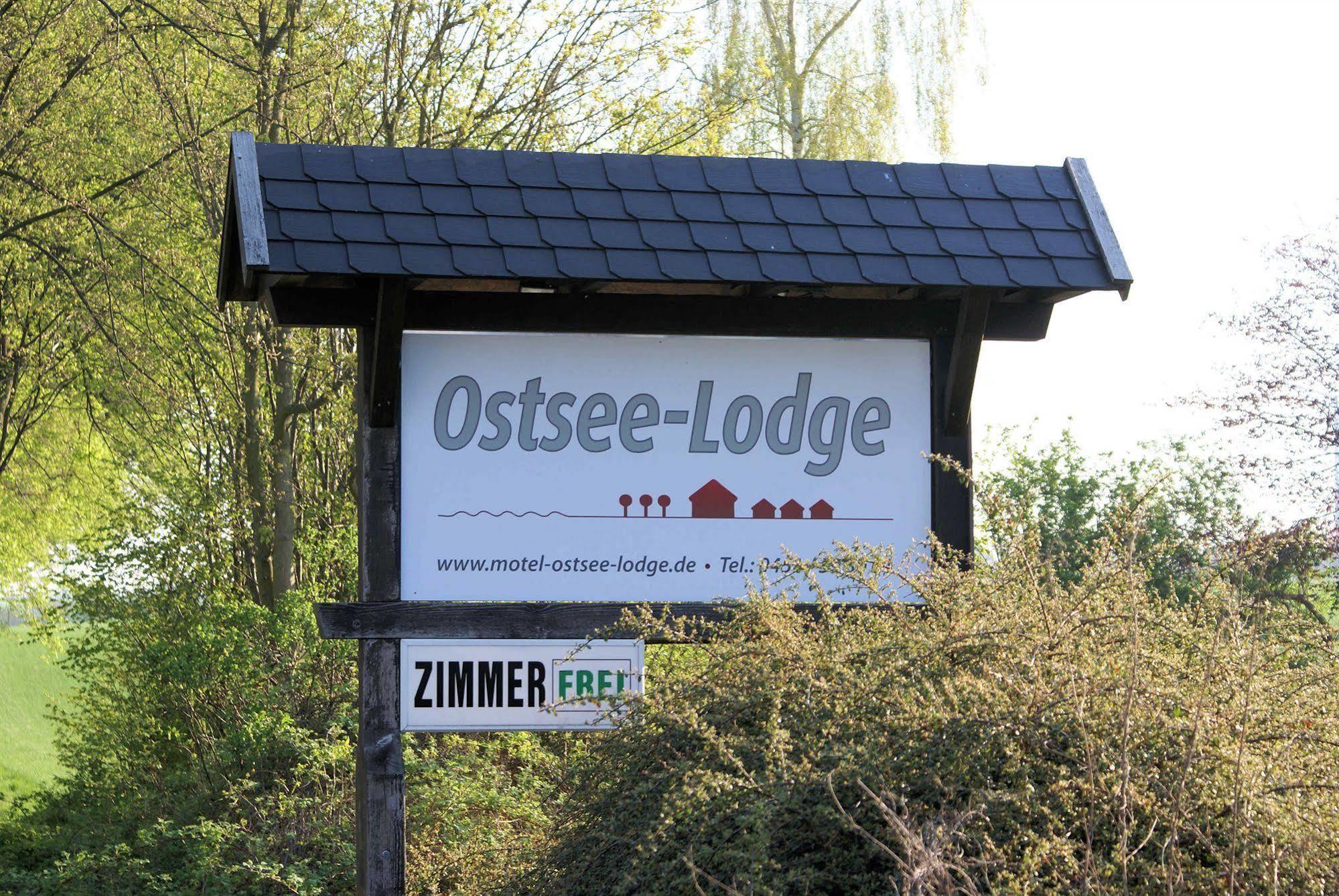 Motel Ostsee Lodge Ratekau Exterior foto